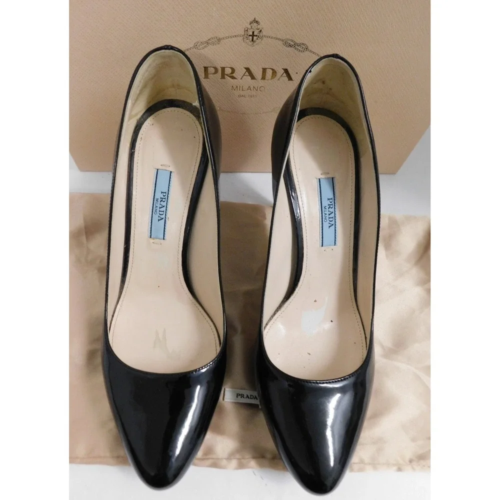 Prada Calzature Donna Black Patent Leather Platform Pumps sz 37.5 w/Box